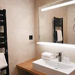 Logis Majestic - La Rochelle 酒店