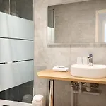 Logis Majestic - La Rochelle