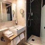 Logis Majestic - La Rochelle 3*