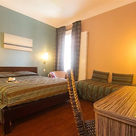 Hotel Logis Majestic - La Rochelle