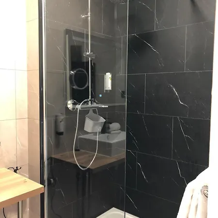 酒店 Logis Majestic Plage - La Rochelle
