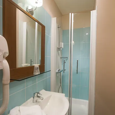 Logis Majestic - La Rochelle Hotel