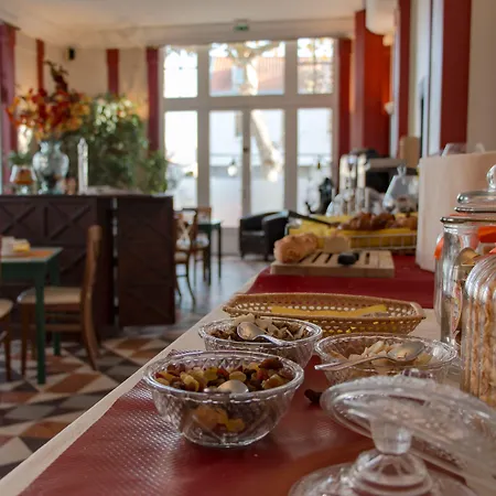 Logis Majestic - La Rochelle Szálloda 3*