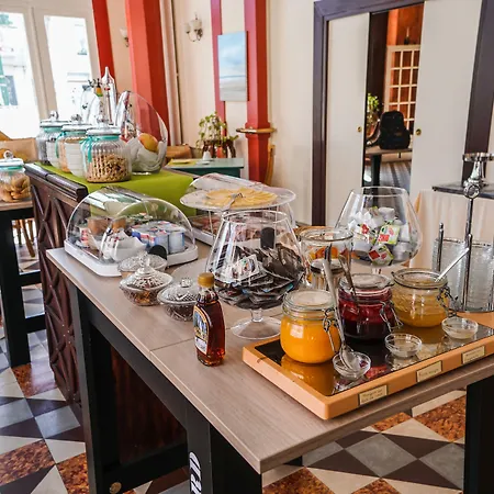 Logis Majestic - La Rochelle 3*