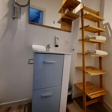 Szálloda Logis Majestic - La Rochelle