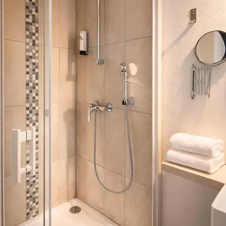 Logis Majestic - La Rochelle Hotel Chatelaillon-Plage