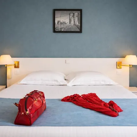 Logis Majestic - La Rochelle 3*