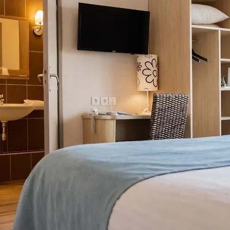 Hotel Logis Majestic - La Rochelle