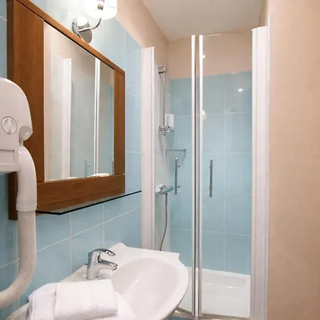Logis Majestic - La Rochelle Hotel 3*