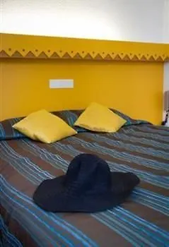 Hotel Logis Majestic - La Rochelle 3*