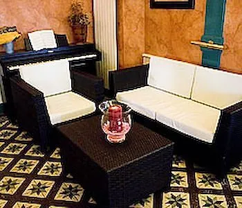 Hotel Logis Majestic - La Rochelle 3*