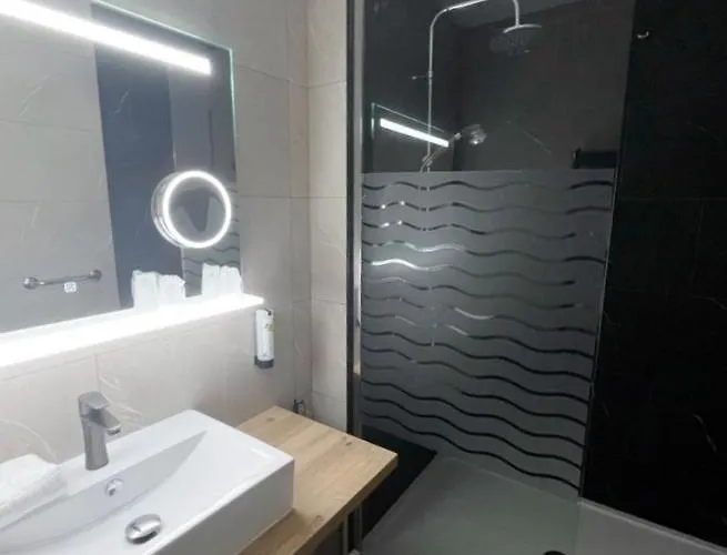 Logis Majestic - La Rochelle 3* Châtelaillon-Plage