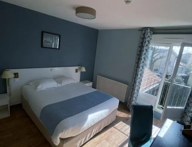 Logis Majestic - La Rochelle Hotel