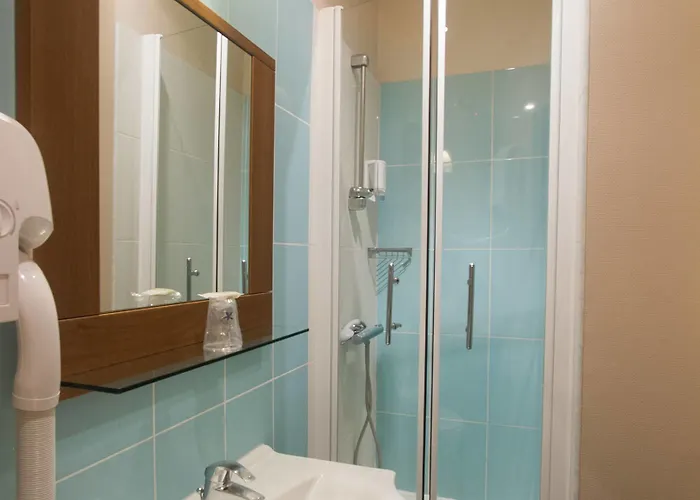 Logis Majestic - La Rochelle Hotel