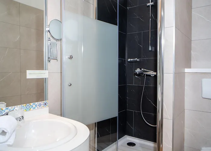 Hotel Logis Majestic - La Rochelle Châtelaillon-Plage