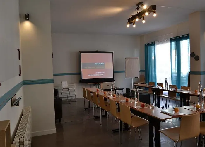 Logis Majestic - La Rochelle Hotel 3*