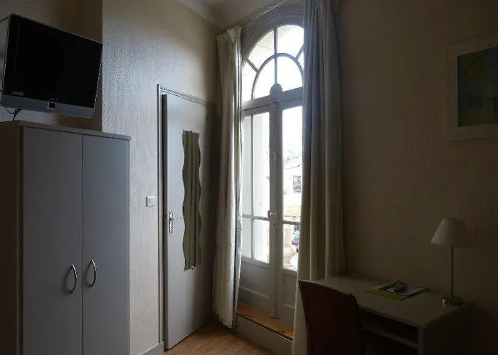 Logis Majestic - La Rochelle Hotel