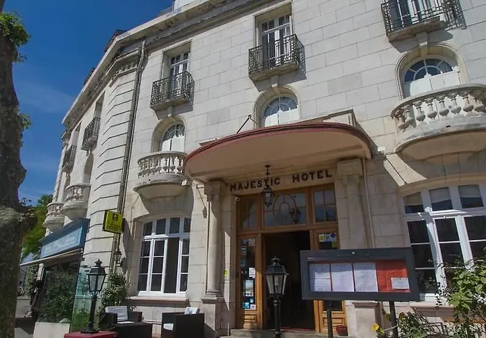 Logis Majestic - La Rochelle