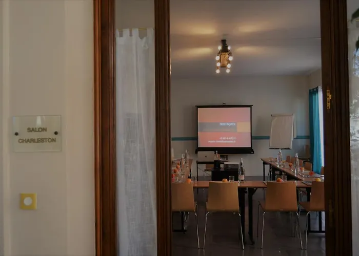 Logis Majestic - La Rochelle Châtelaillon-Plage